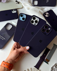 Deep Purple iPhone Silicone Cover – Soft Touch, Anti-Slip & Stylish Protection for iPhone 14 Plus