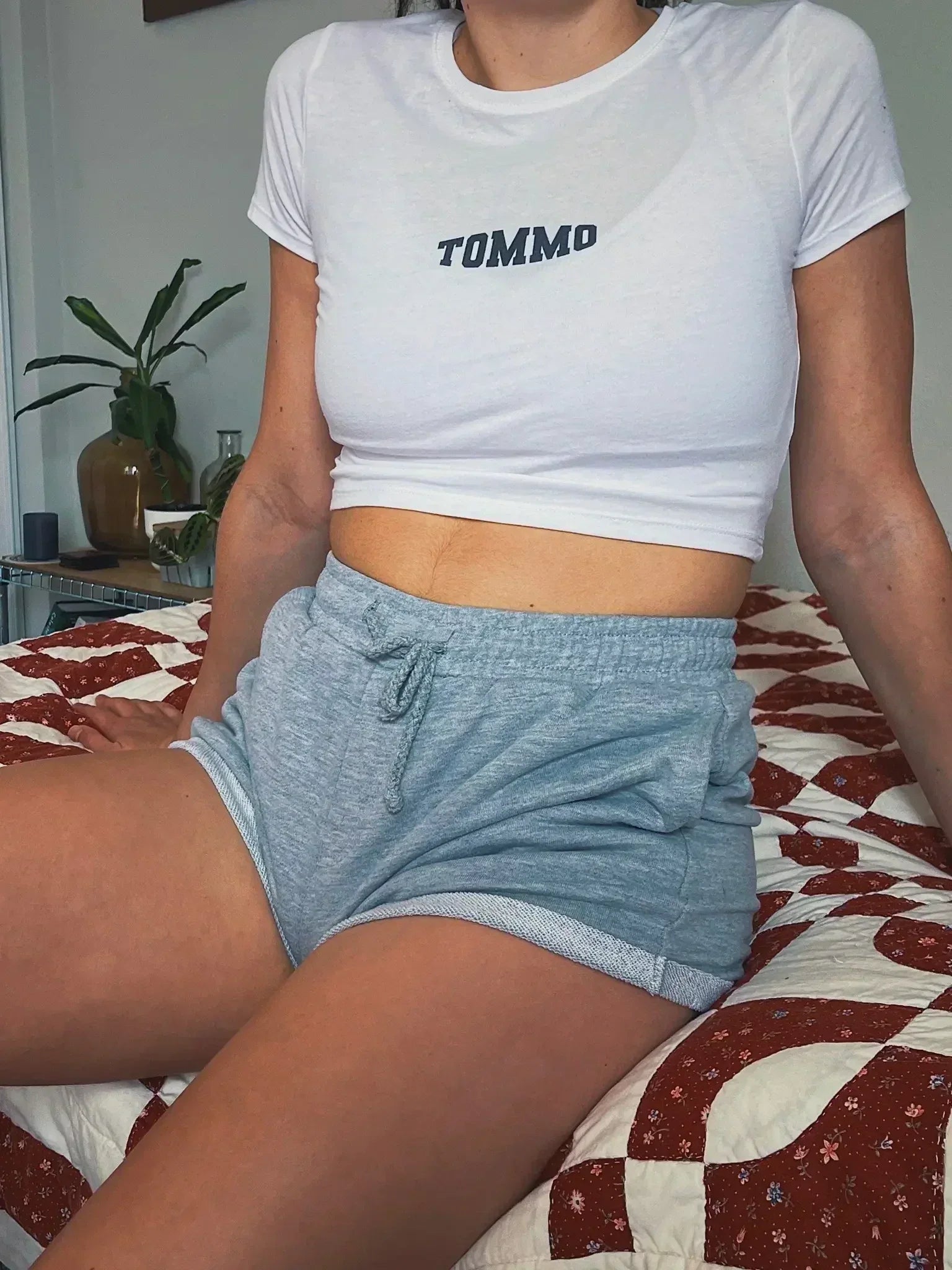 Louis Tomlinson Y2K Baby Tee – Iconic Tommo Crop Top for Gen Z