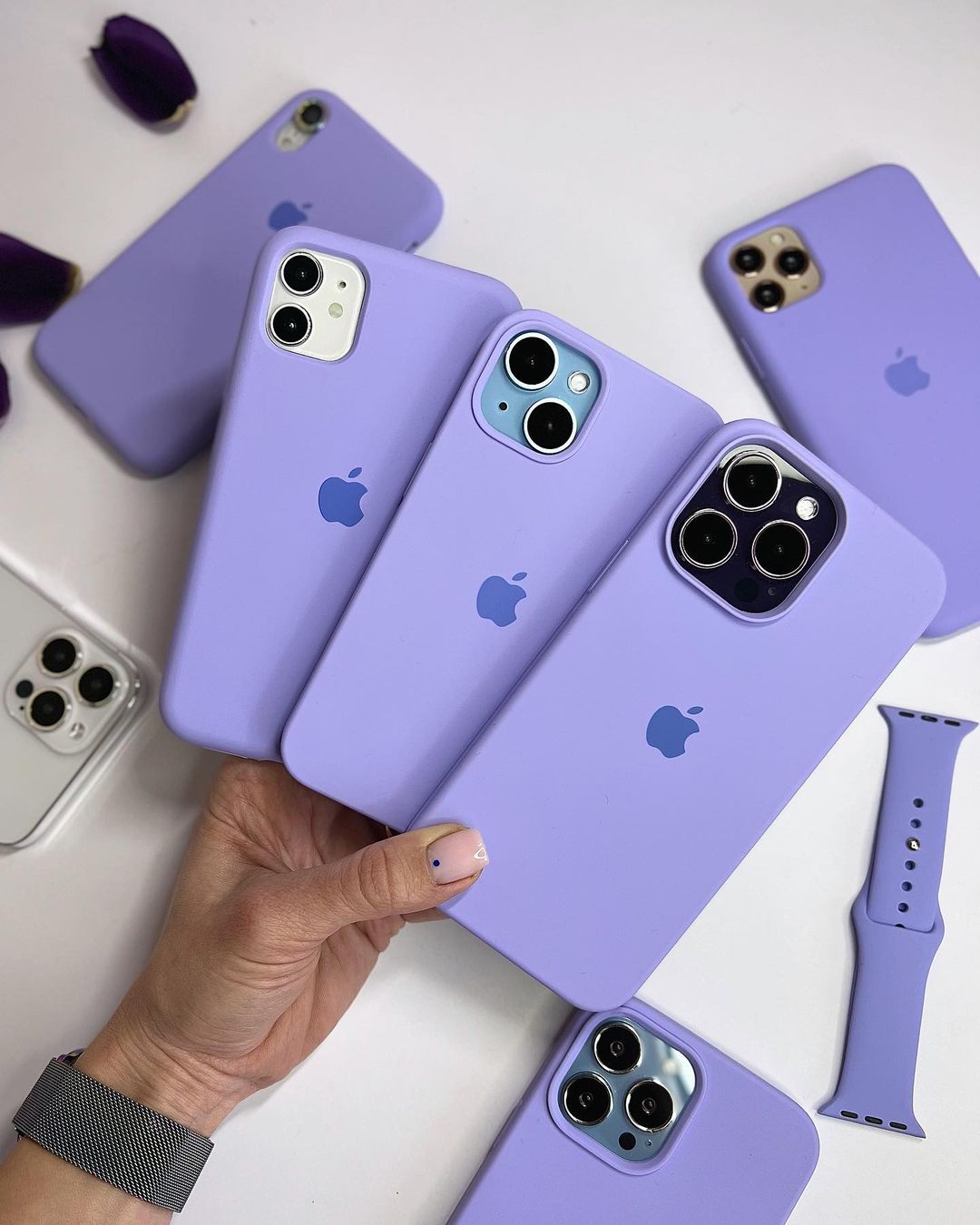 Light Purple iPhone Silicone Cover – Soft Touch, Anti-Slip & Stylish Protection for iPhone 14 Pro Max