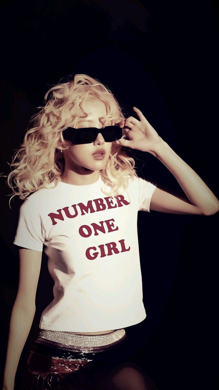 Number One Girl Baby Tee – Fitted Graphic Crop Top for Women | Y2K Streetwear T-Shirt